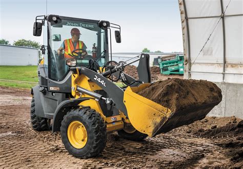 Just the Facts — A Quick Guide to Compact Wheel Loaders — Compact ...