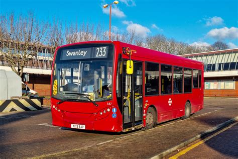 London Buses Route 233 Bus Routes In London Wiki Fandom