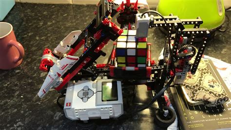 Lego Rubiks Cube Solver Mindcuber For Lego Mindstorms Ev Youtube