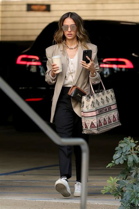 Jessica Alba Arrives At Her Office In La 02252021 • Celebmafia