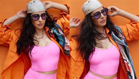 Katrina Kaif flaunts her perfect beach body in pink swimwear, see PICS ...