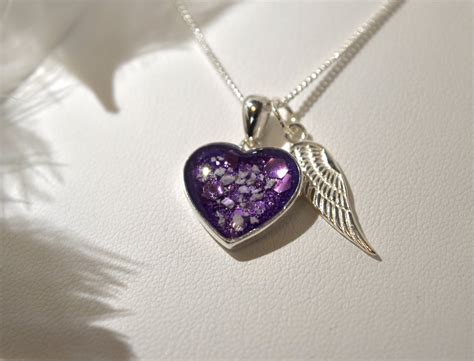 Cremation Ashes Memorial Heart Necklace Amulet Of Ashes