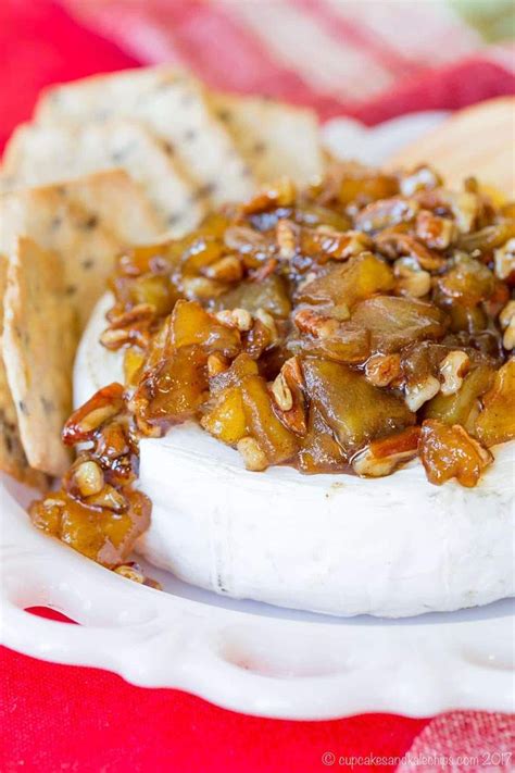 Baked Brie With Pecans And Apples Recipe Is Quick And Easy Everyone S