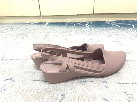 Nude Pink Shoes Women S Fashion Footwear Flats On Carousell