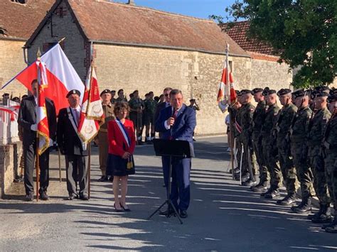 Ambassade De Pologne On Twitter Soignolles Inauguracja Tablicy Ku