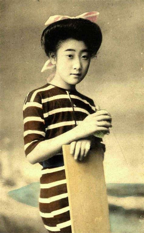 37 Rare And Amazing Color Photos Of Young Japanese Girls Posing In Bathing Suits From The Early