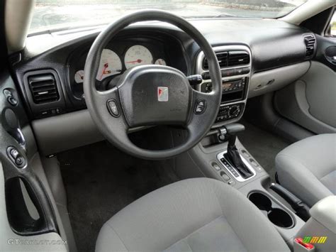 2003 Saturn L Series L200 Sedan interior Photo #40348322 | GTCarLot.com