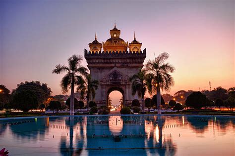 vientiane  night stock  pictures royalty  images