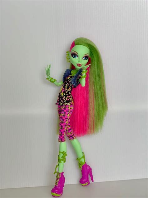 Monster High Doll Venus Mcflytrap Daughter Of The Plant Monster Toys Games Atelier Yuwa Ciao Jp