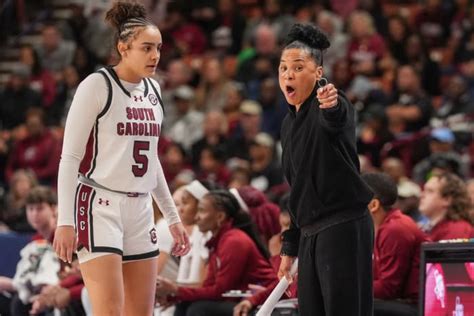 South Carolina's Women's Basketball Team Overcomes Sloppy First Half To ...