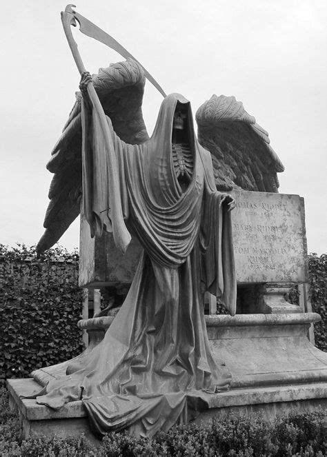 Creepy Cemetery Angel Statues