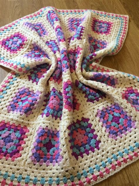 The Pink Blanket | The Crochet Swirl