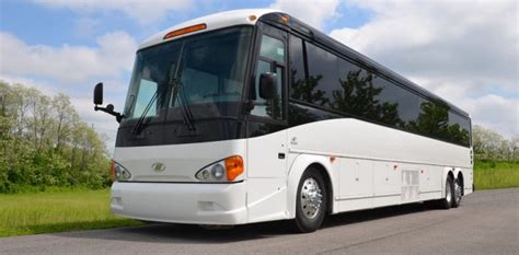 La Motor Coach Bus Rental For Comfortable Travel