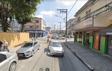 Morador de rua é esfaqueado em SV e diz volta aqui seu covarde pouco