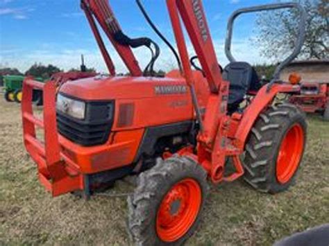 Kubota L X Fel Tractor Leap Auctions Llc