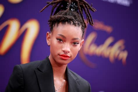 Willow Smith Shaves Her Hair Onstage During Whip My Hair Performance — See Video Them