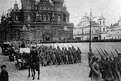 Faberg Y Los Huevos De Pascua De Los Romanov