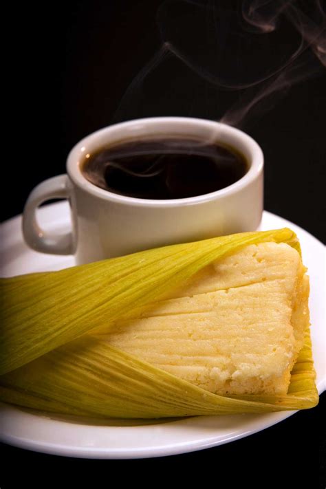 Top 7 Ecuadorian Breakfast Foods to Start Your Day with Flavor