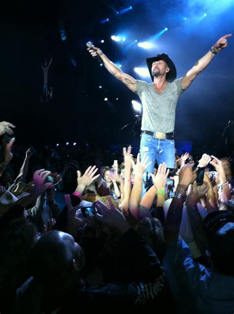 Tim McGraw Concert! Tim McGraw’s Saturday night concert full of ...