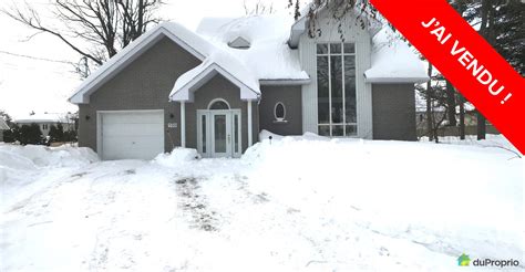 Facade En Hiver Maison 2 Etages Trois Rivieres Pointe Du Lac 1600