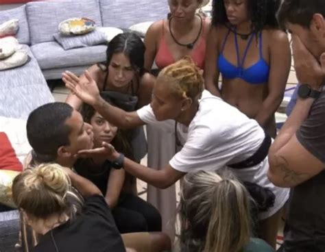 Desistiu Bruno Gaga Aperta O O E Deixa O Bbb Veja