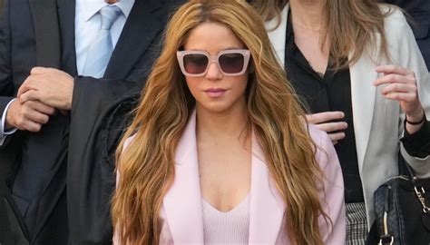 Shakira Accusata Di Frode Fiscale Rischio Carcere E Multa Milionaria