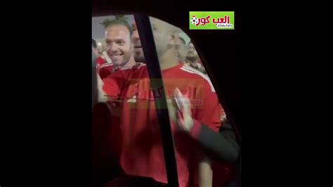 جماهير الاهلي تحتفل بالعميد حسام حسن بشكل هستيري وتبعث برسائل نارية الي