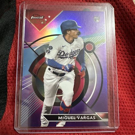 MIGUEL VARGAS 250 FINEST ROOKIE PURPLE REFRACTOR RC DODGERS 33 2023