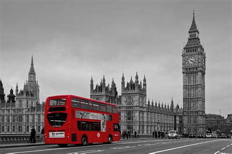 London Black And White Red Bus