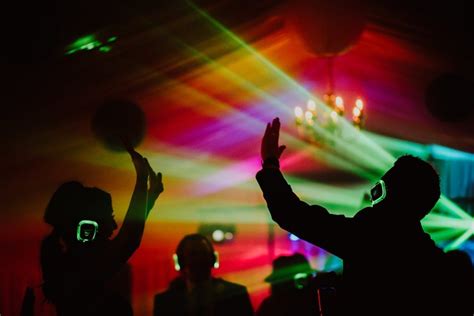 Silent Disco Hire | Silent Disco Near Me | Elastic Lounge