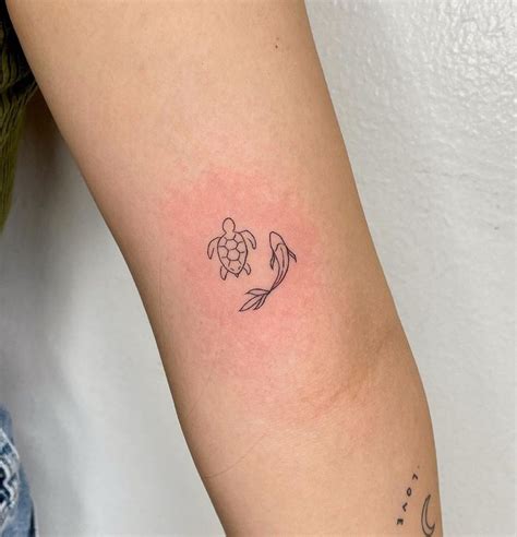 91 Sea Turtle Tattoos That Will Ride The Wave To Your Soul Thefab20s