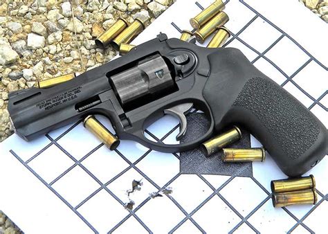 guns magazine revolver  guns magazine