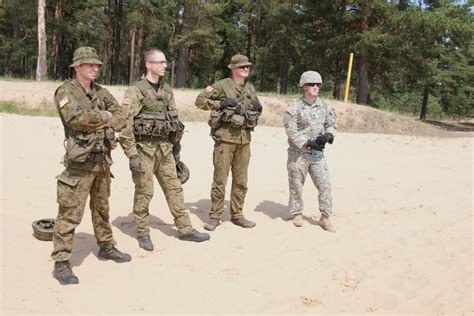 DVIDS News Pennsylvania Guard Unit Trains With Lithuanian Land