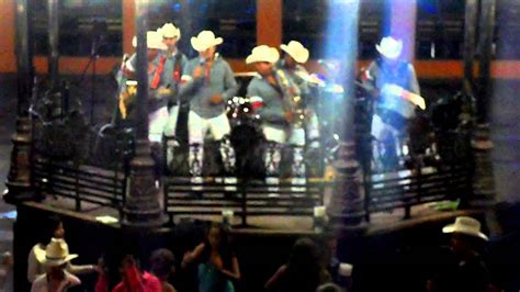 Juventud Norteño en la PLaza del Mariachi S L P Vamonos Pa El Baile