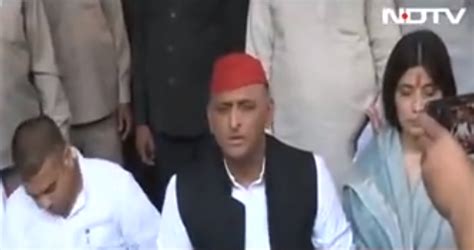 Watch Live Samajwadi Party Chief Akhilesh Yadav Addresses The Media