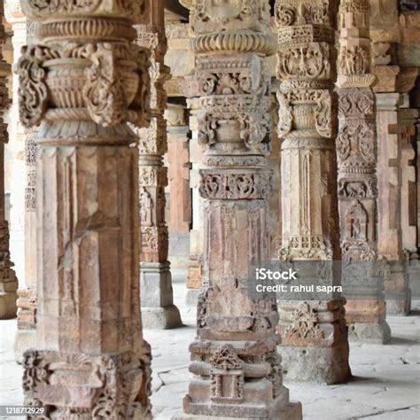qutub minar complex  antic ruins   square unesco