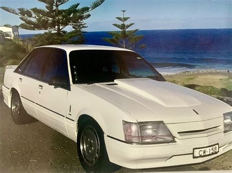 1985 Holden VK Calais Woodsc071 Shannons Club