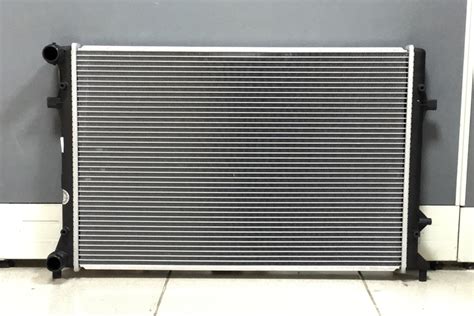 RADIATOR AUDI A3 TT JETTA GOLF PASSAT 3 2 07 Twincell