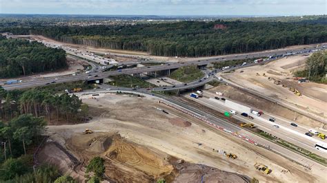 M25: Partial weekend closure begins in Surrey - BBC News