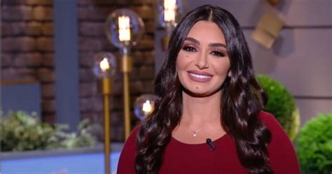 5 Hot Sexy Dima Aljundi Bikini Pics