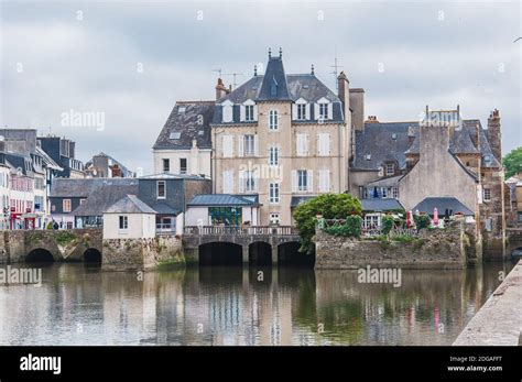 Landerneau hi-res stock photography and images - Alamy