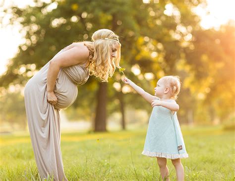 Mother And Daughter Maternity Photos Inspired By This