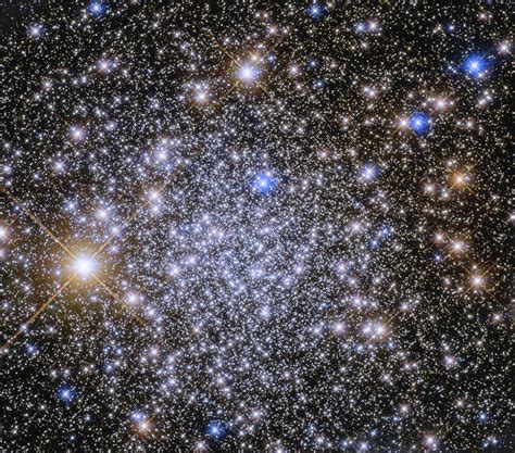 Two Great Globular Clusters Seen By Hubble Pismis And Ruprecht