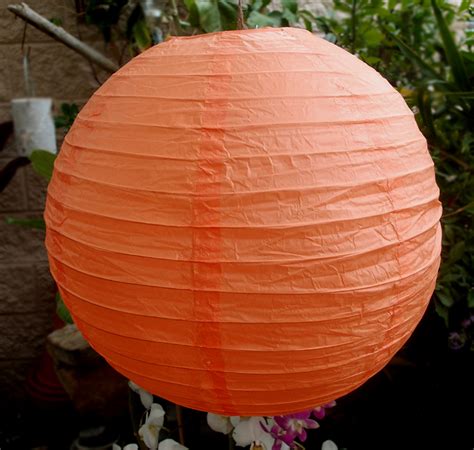 Round Parallel Ribbed Paper Lanterns Wholesale