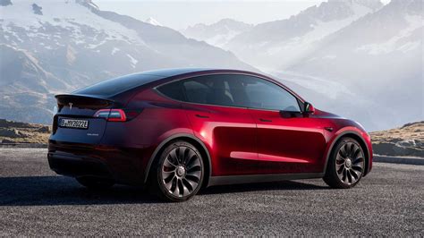 Tesla Model Y Among Top 3 In 2022 Global Passenger Car Sales Report