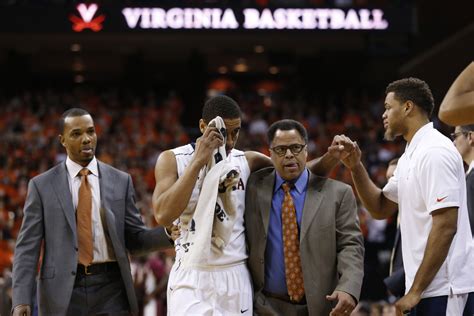 Tony Bennett Retiring As Virginia Cavaliers Basketball Coach Effective Immediately Athlon Sports