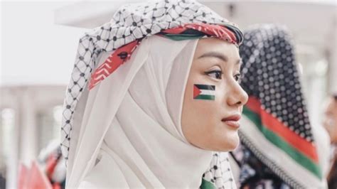 Potret Artis Yang Ikut Aksi Bela Palestina Di Monas Ada Zaskia