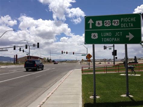 38 Magnificent Photos of U.S. Route 50 in Nevada, "The Loneliest Road ...