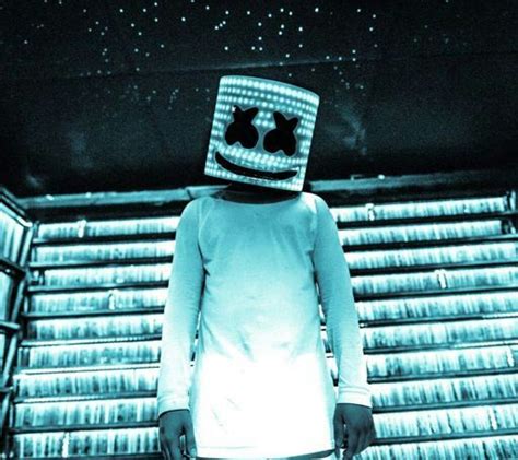 ALAN WALKER VS MARSHMELLO"Batalla de DJ":333 | •Anime• Amino