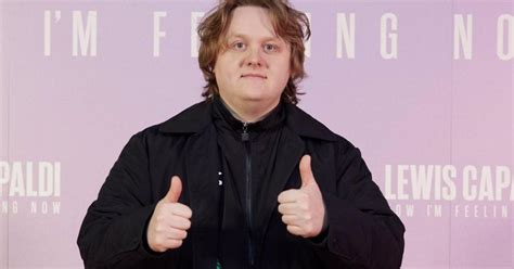 Lewis Capaldi Anuncia Su Retirada Temporal Por El S Ndrome De Tourette